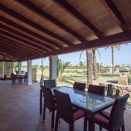Puerto De Pollensa Villa: Mountain Retreat Near Port de Pollenca