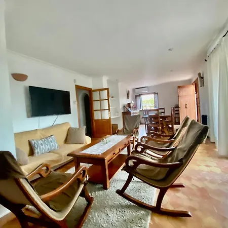 Apartmán Ullal - Rural Charm Approx 73000 Meters And Outdoor Adventure Agritourism With Private Mountain Path Approximately 5 Minutes Walking From The Ideal For Relaxation *