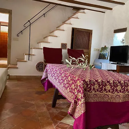 Puerto De Pollensa Villa: Mountain Retreat Near *
