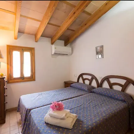 Apartment Puerto De Pollensa Villa: Mountain Retreat Near *