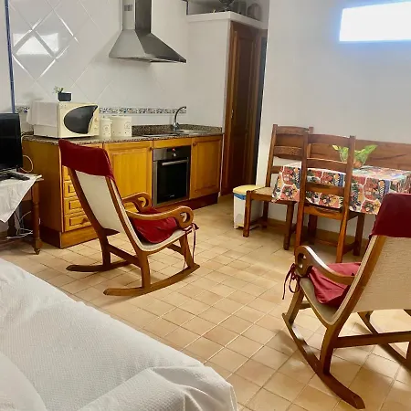 Puerto De Pollensa And Apartments, With Private Mountain Ideal For Runners, Trailers,near Approximately 5 Minutes Walking, Unique Experience In A Ullal Old Typical Mallorca House With Private Mountain And Near To The Beac *