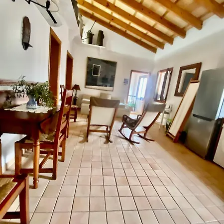 Ullal - Rural Charm Approx 73000 Meters And Outdoor Adventure Agritourism With Private Mountain Path Approximately 5 Minutes Walking From The Ideal For Relaxation Apartamento Port de Pollença