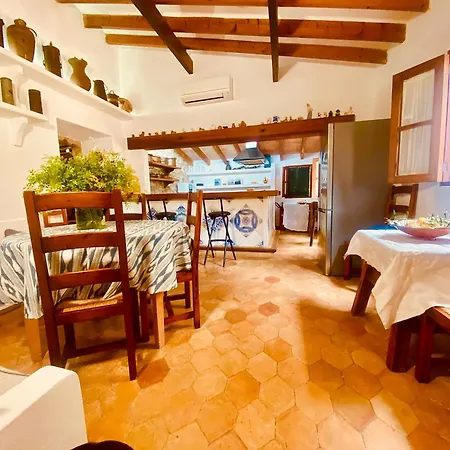 Ullal - Rural Charm Approx 73000 Meters And Outdoor Adventure Agritourism With Private Mountain Path Approximately 5 Minutes Walking From The Ideal For Relaxation Port de Pollença