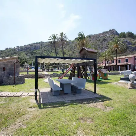 Puerto De Pollensa And Apartments, With Private Mountain Ideal For Runners, Trailers,near Approximately 5 Minutes Walking, Unique Experience In A Ullal Old Typical Mallorca House With Private Mountain And Near To The Beac Апартаменты *